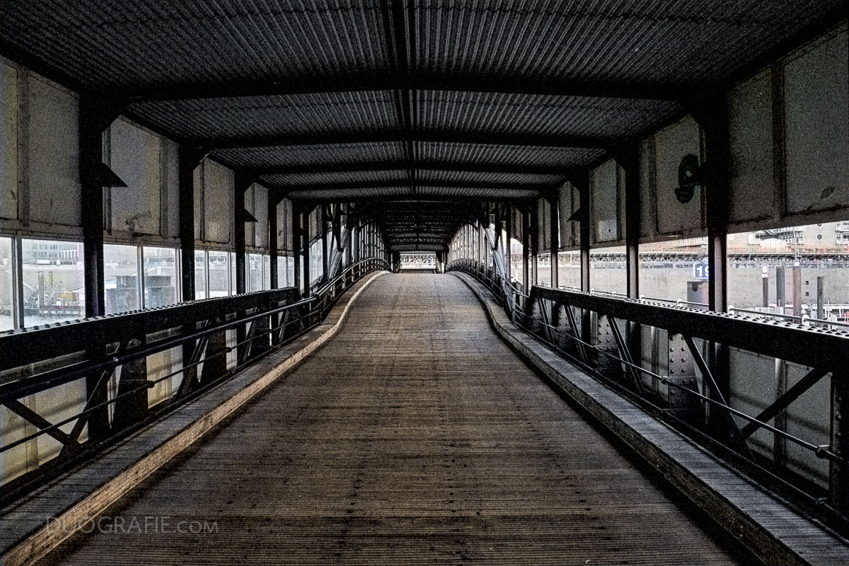 Duografie, Überseebrücke – Hamburger Hafen